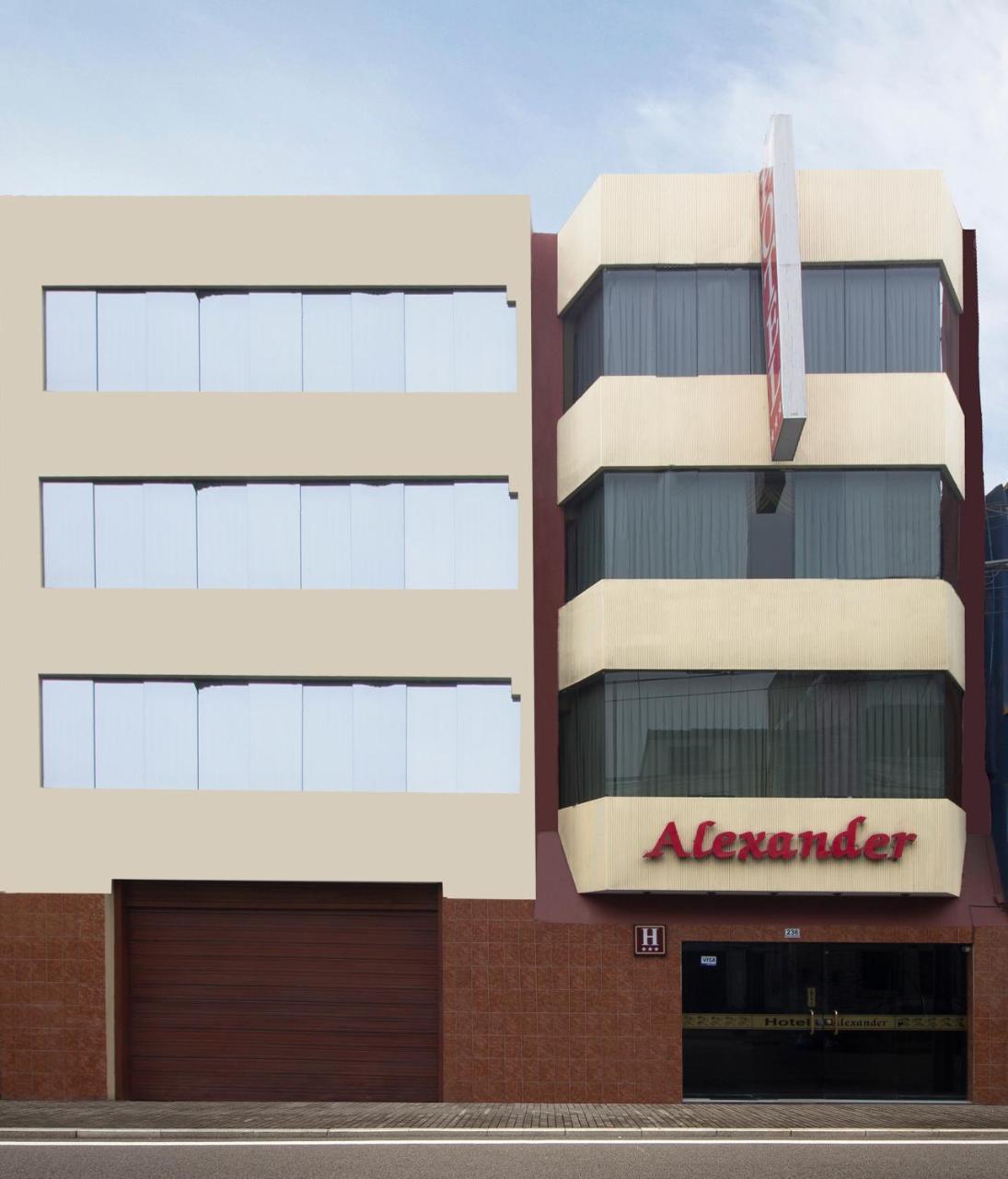 Hotel Alexander Trujillo Exterior photo